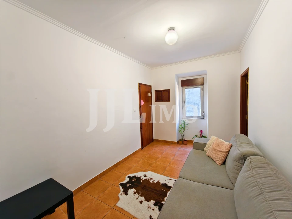 Apartamento T2 para Arrendamento em Algés, Linda-A-Velha e Cruz Quebrada-Dafundo Foto 25