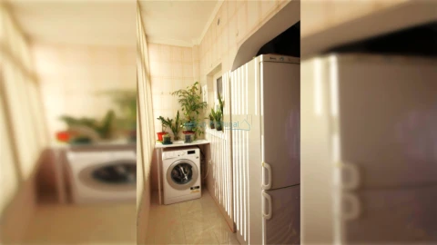 Apartamento T2 para Venda em Faro (Sé e São Pedro)