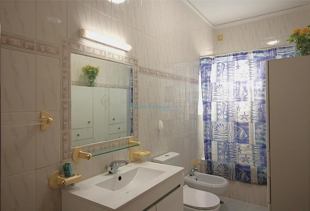 Apartamento T2 para Venda em Faro (Sé e São Pedro) Foto 5