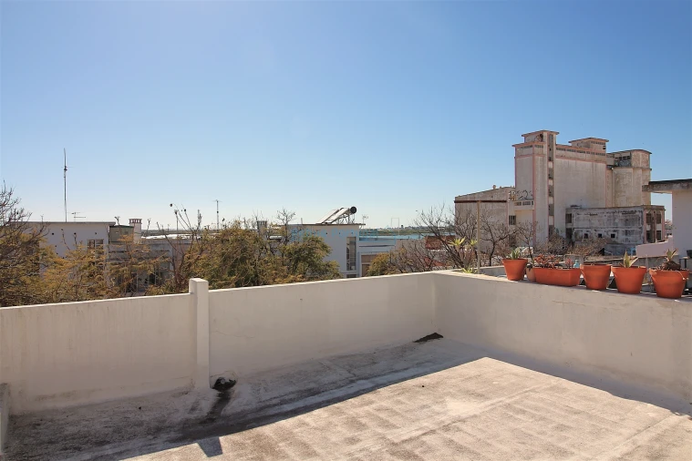 Apartamento T2 para Venda em Faro (Sé e São Pedro) Foto 8