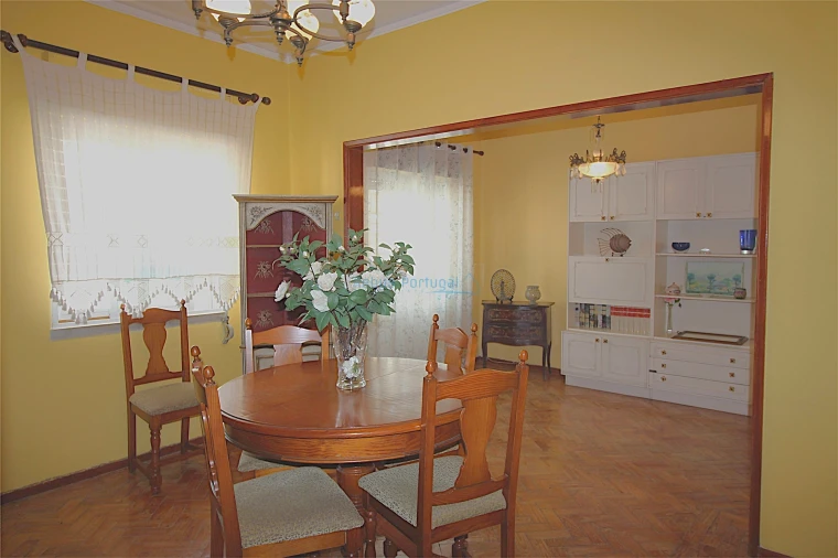 Apartamento T2 para Venda em Faro (Sé e São Pedro) Foto 2