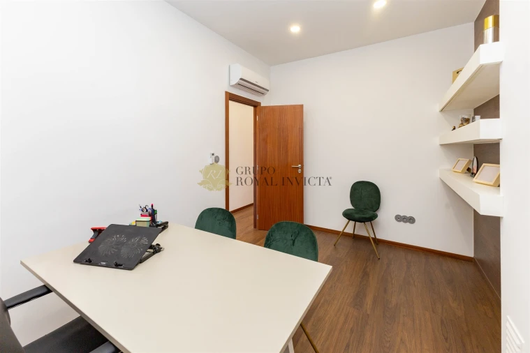 Loja para Venda em Rio Tinto Foto 14