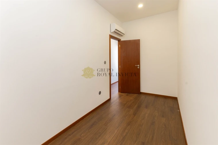 Loja para Venda em Rio Tinto Foto 16