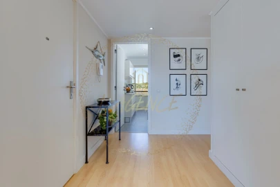 Apartamento T2 para Venda em Lagos (São Sebastião e Santa Maria)