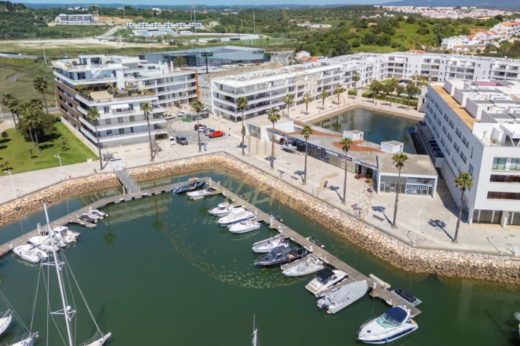 Apartamento T2 para Venda em Lagos (São Sebastião e Santa Maria) Foto 33