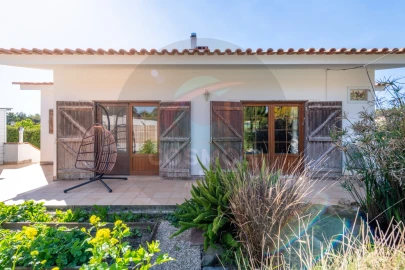 Moradia T5 para Venda em Aljezur