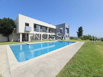 Moradia T4 para Venda em Vila Nova da Rainha