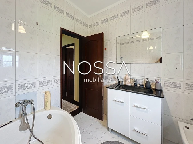 Moradia T5 para Venda em Caldas da Rainha - Santo Onofre e Serra do Bouro Foto 20