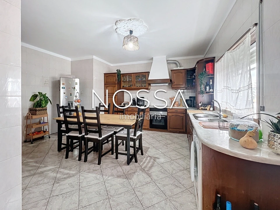 Moradia T5 para Venda em Caldas da Rainha - Santo Onofre e Serra do Bouro Foto 11