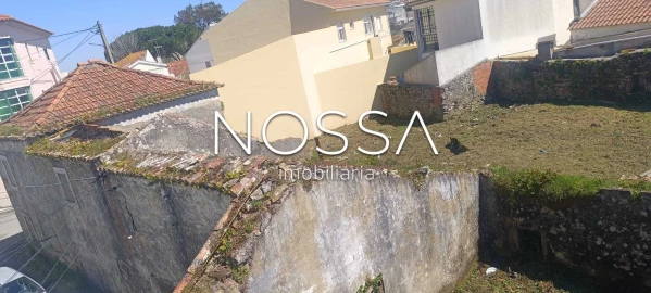 Moradia T0 para Venda em Almargem do Bispo, Pêro Pinheiro e Montelavar