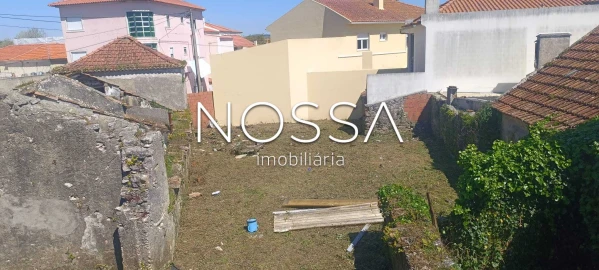 Moradia T0 para Venda em Almargem do Bispo, Pêro Pinheiro e Montelavar