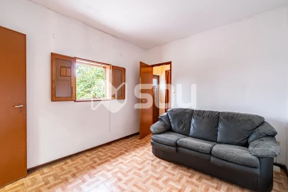 Terreno para Venda em Nogueira e Silva Escura