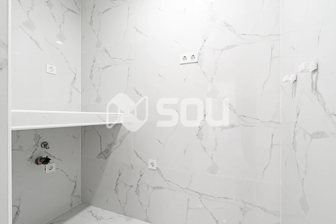 Apartamento T1 para Venda em Marco Foto 17