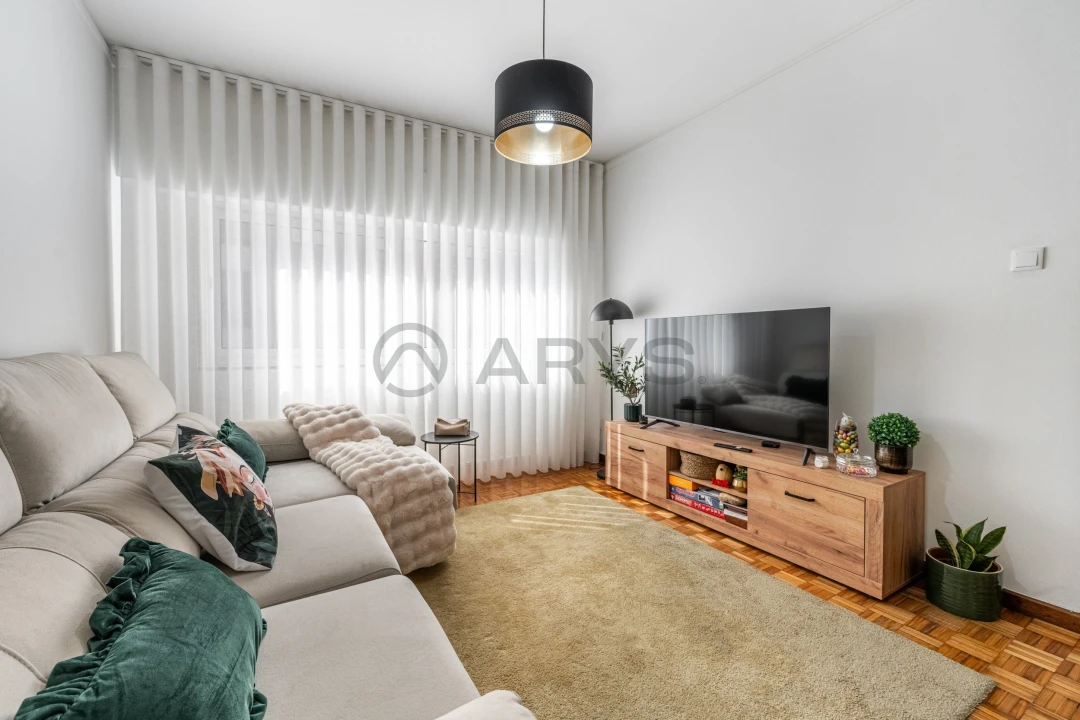 Apartamento T2 para Venda em Braga (Maximinos, Sé e Cividade) Foto 2