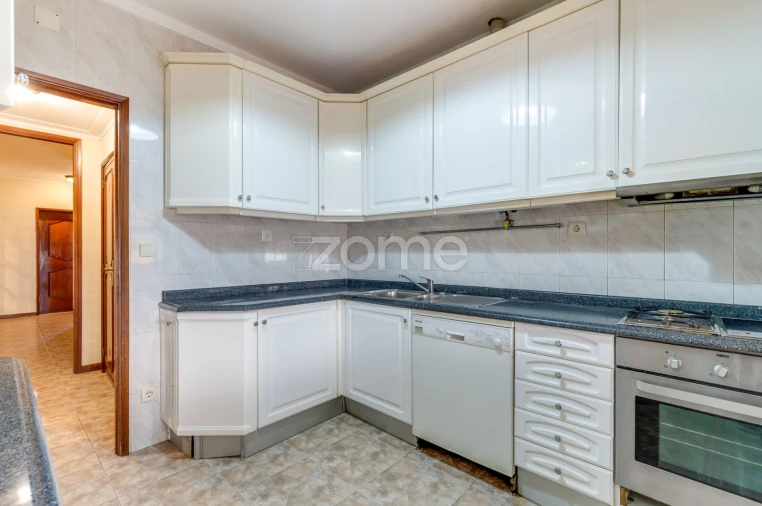 Moradia T3 para Venda em Gondomar (São Cosme), Valbom e Jovim Foto 13
