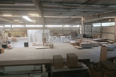 Terreno Comércio / Armazém para Venda em Malta e Canidelo