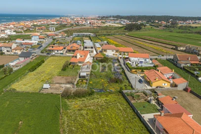 Terreno para Venda em Vila Chã
