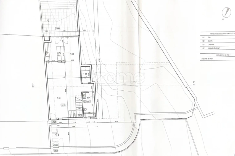 Moradia T5 para Venda em Ramada e Caneças Planta 1