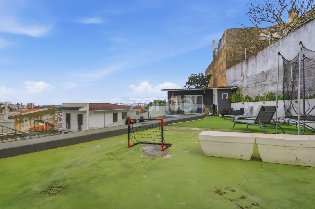 Moradia T5 para Venda em Ramada e Caneças Foto 31