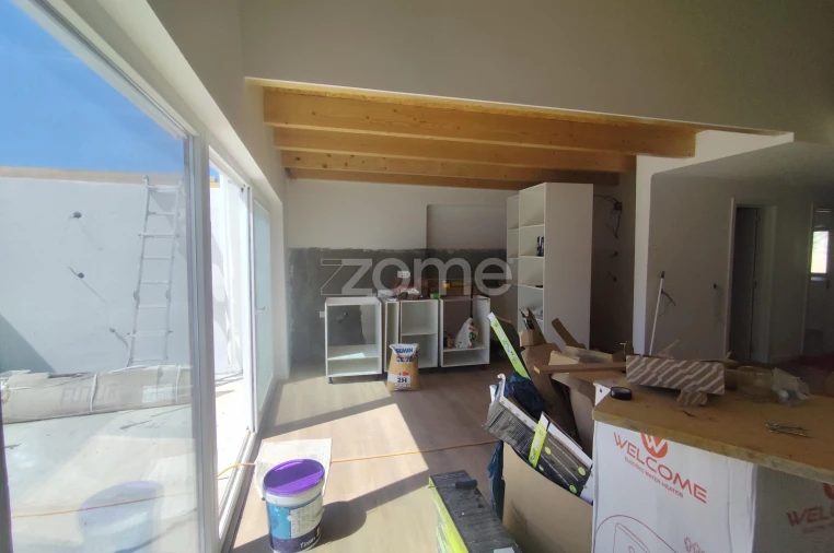 Moradia T3 para Venda em Mira de Aire Foto 4