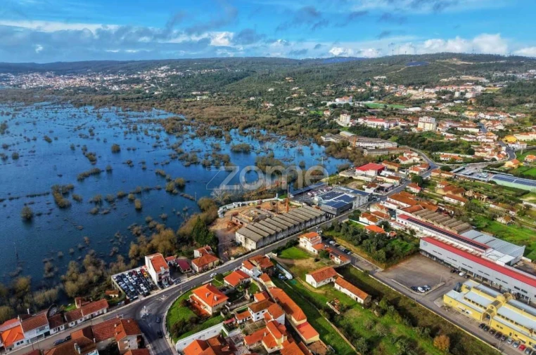 Moradia T3 para Venda em Mira de Aire Foto 25