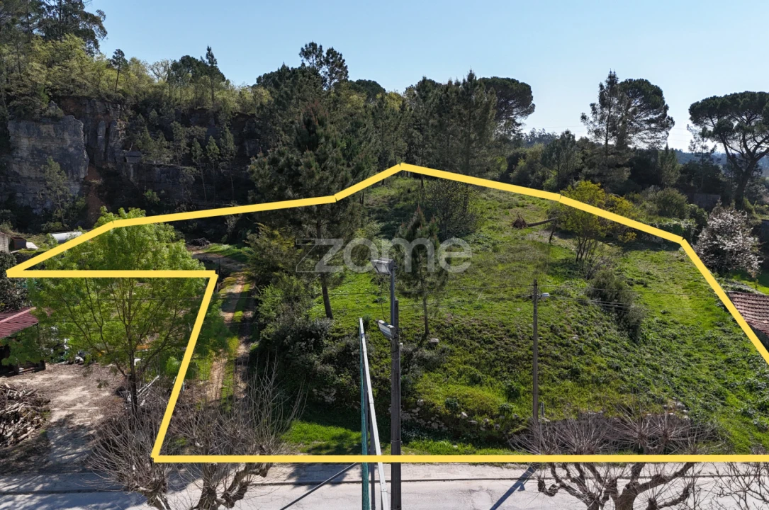 Terreno para Venda em Portunhos e Outil Foto 1