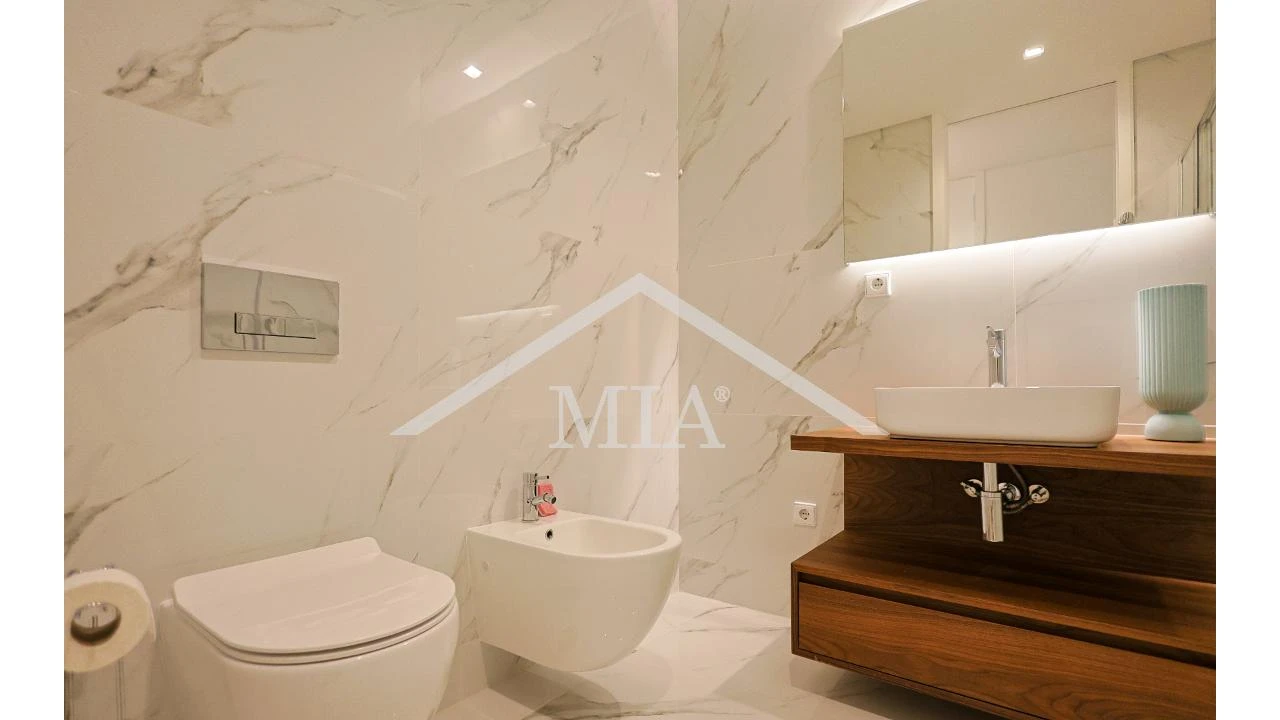 Apartamento T1 para Venda em Olhão Foto 6