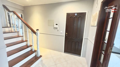 Apartamento T4 para Venda em Samouco