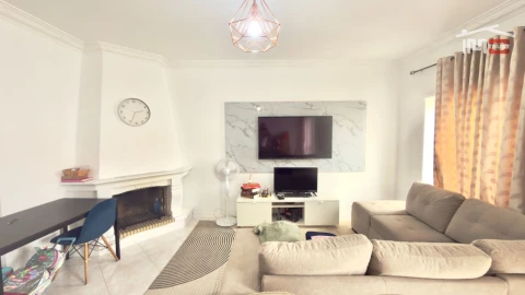 Apartamento T4 para Venda em Samouco