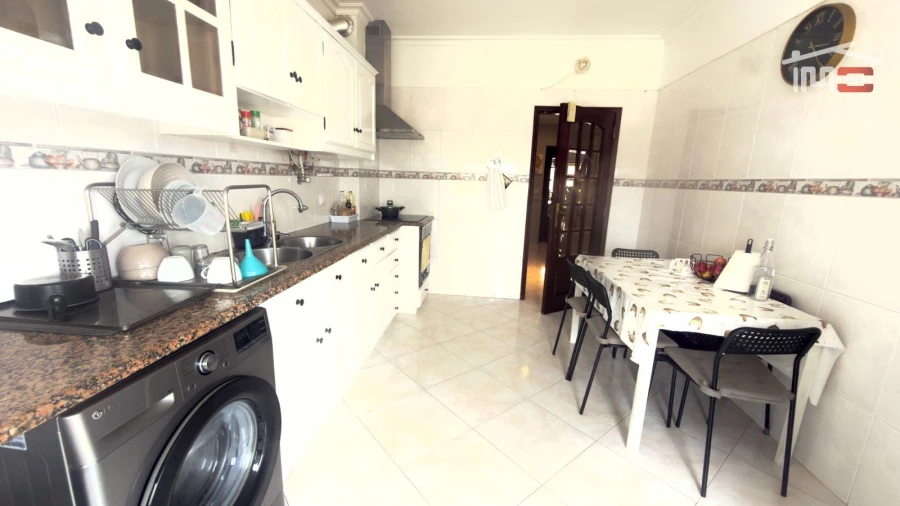 Apartamento T4 para Venda em Samouco Foto 13