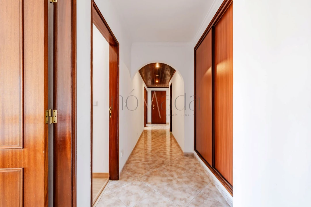 Apartamento T2 para Arrendamento em Quinta do Conde Foto 4