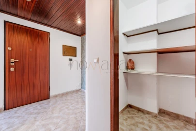 Apartamento T2 para Arrendamento em Quinta do Conde