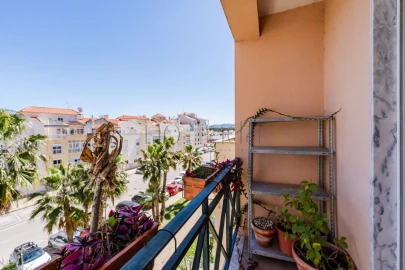 Apartamento T2 para Arrendamento em Quinta do Conde