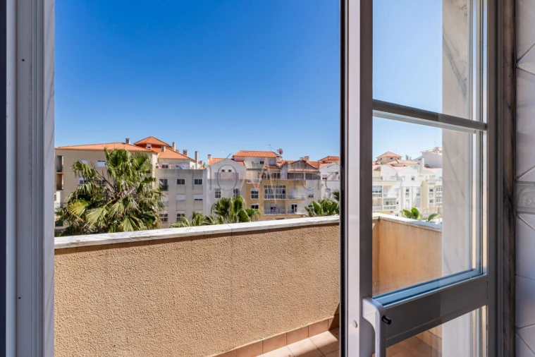 Apartamento T2 para Arrendamento em Quinta do Conde Foto 28