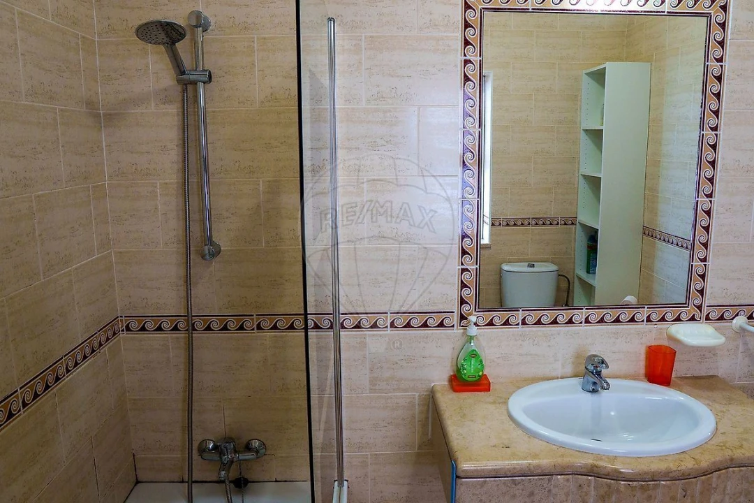 Apartamento T1 para Venda em Altura Foto 5