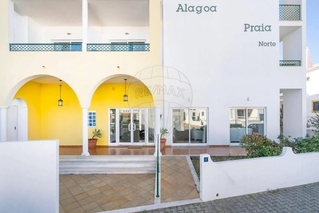 Apartamento T1 para Venda em Altura Foto 10