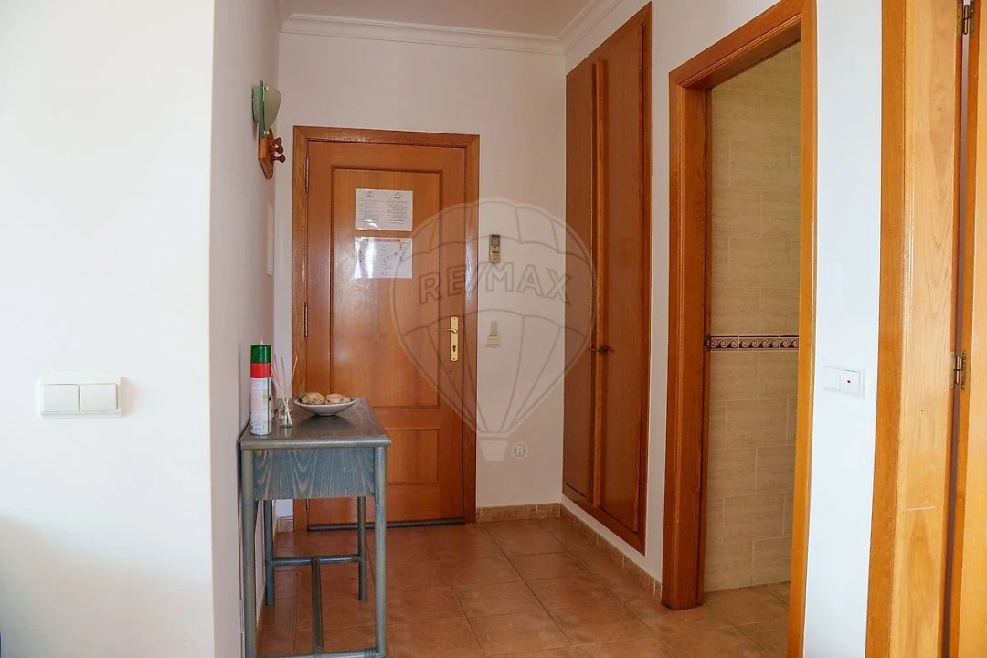 Apartamento T1 para Venda em Altura Foto 11