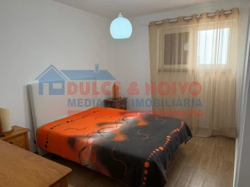 Apartamento T3 para Arrendamento em Ferrel