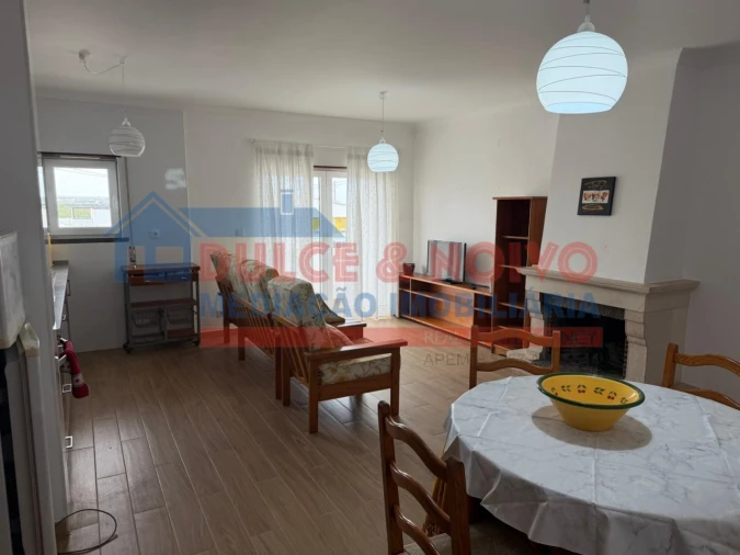 Apartamento T3 para Arrendamento em Ferrel Foto 3