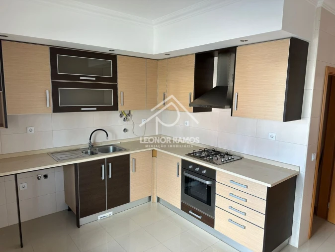 Apartamento T2 para Venda em Castelo Branco Foto 4