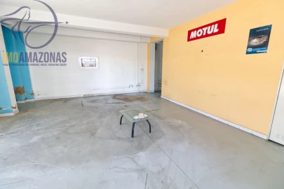 Loja para Venda em Estômbar e Parchal