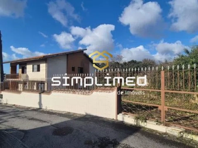 Moradia T3 para Venda em Santa Maria de Lamas Foto 4