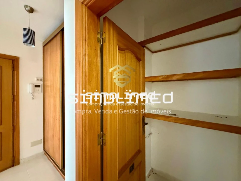 Apartamento T2 para Venda em Quinta do Conde Foto 17