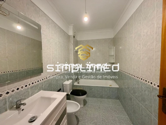 Apartamento T2 para Venda em Quinta do Conde Foto 14