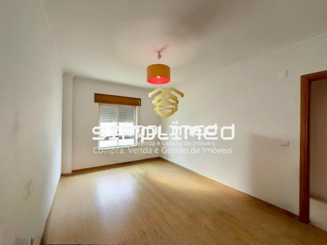 Apartamento T2 para Venda em Quinta do Conde Foto 29