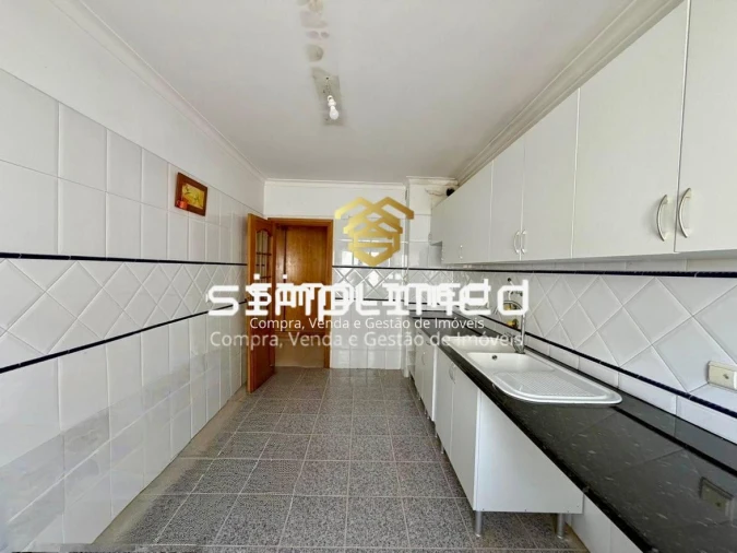 Apartamento T2 para Venda em Quinta do Conde Foto 8