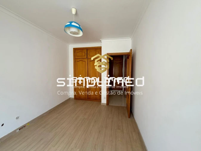Apartamento T2 para Venda em Quinta do Conde Foto 9