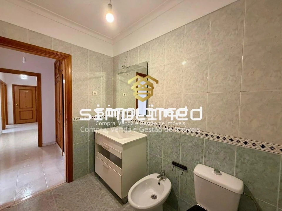 Apartamento T2 para Venda em Quinta do Conde Foto 24