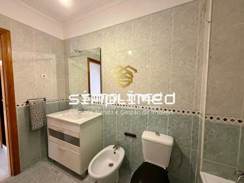 Apartamento T2 para Venda em Quinta do Conde Foto 13