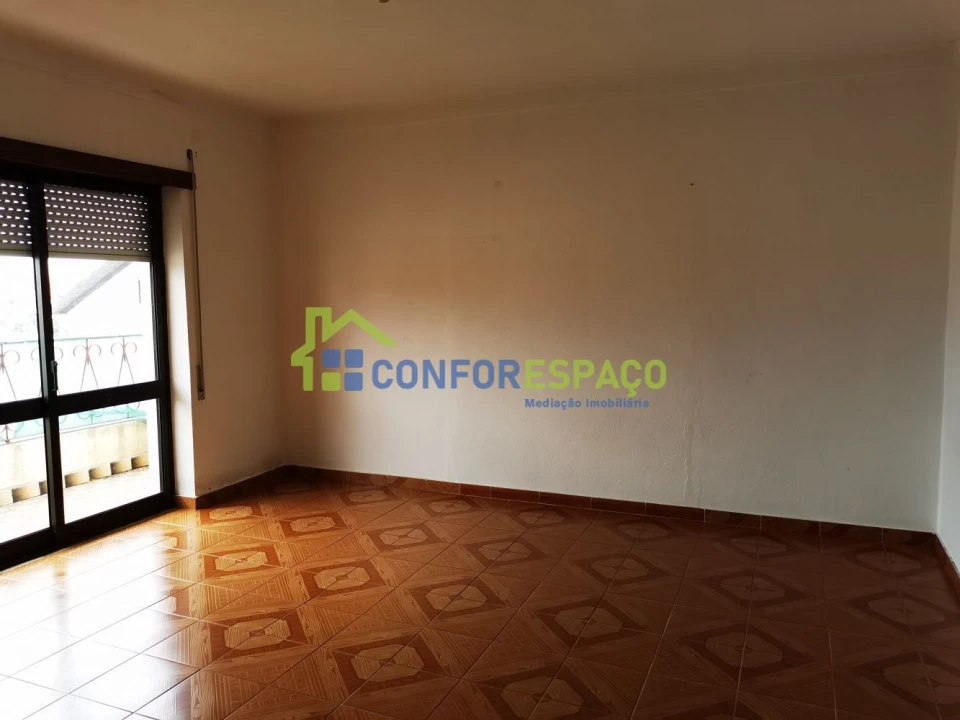 Apartamento T2 para Arrendamento em Castelo Branco Foto 4